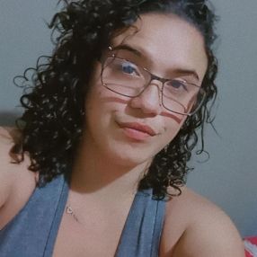 Fabielly, Babá em Dois Córregos