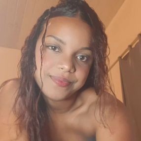 Camila, Babá em Barra Mansa