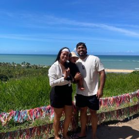 Larissa, Família em Nova Iguaçu