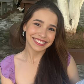 Paula, Babá em Bela Vista de Minas