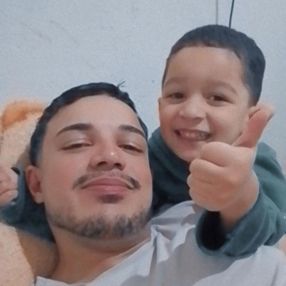 Leonardo, Família em Guarulhos