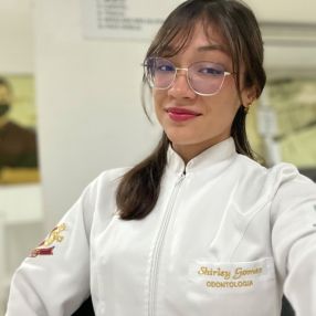 Shirley, Babá em São João do Itaperiú