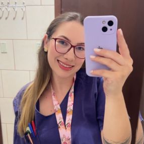 NADINE, Babá em Joinville