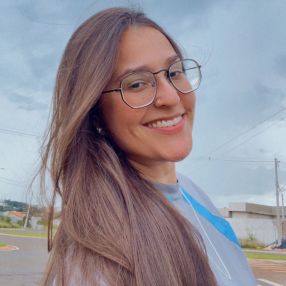 Izabele, Babysitter in Cesário Lange