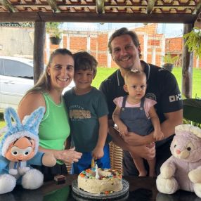 Thalandra, Família em Barra Bonita