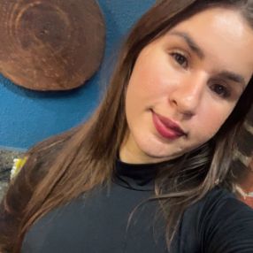 Amanda, Babá em Trindade