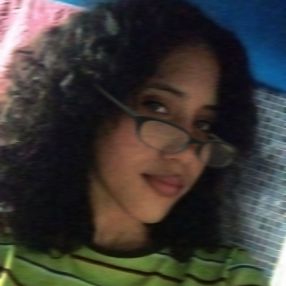 Andriele, Babá em Conde