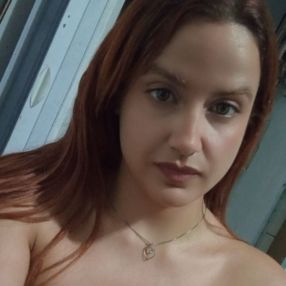LARISSA, Babysitter in São José