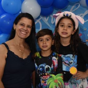 Thaiz, Família em Cabo Frio