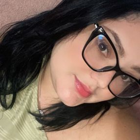 Leticia, Babá em Navegantes