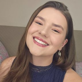 Lívia, Babá em São Ludgero