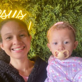 Laura, Família em Araras