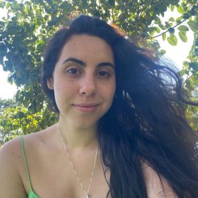 Larissa, Família em Serrana
