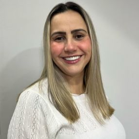 Alessandra, Babá em Diadema