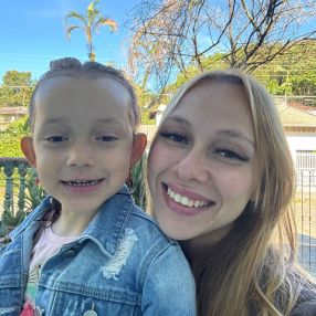 Larissa, Família em Joinville