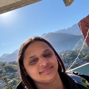 Janaina, Babá em Petrópolis