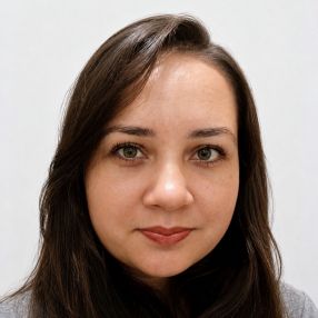 Josiane, Babysitter in Joinville