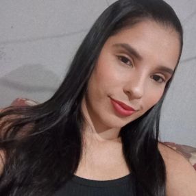 NICOLLE, Babá em Pouso Alegre