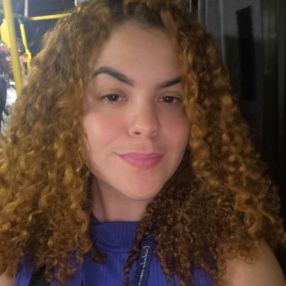 Yasmin, Babá em Queimados