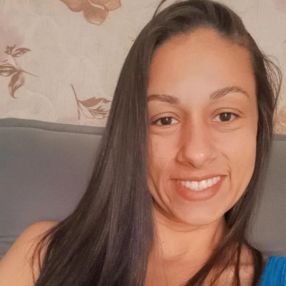 Daniela, Babá em Lavras