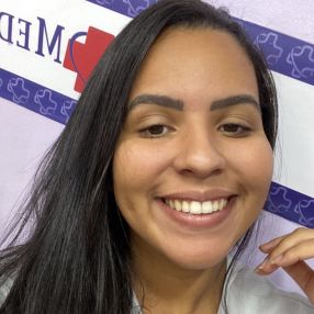 Polyanna, Babá em Magé