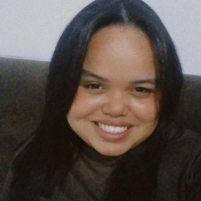 Andrianne, Babá em Rio Grande