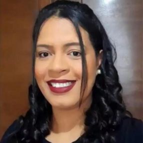 Daniele, Babá em Armação dos Búzios