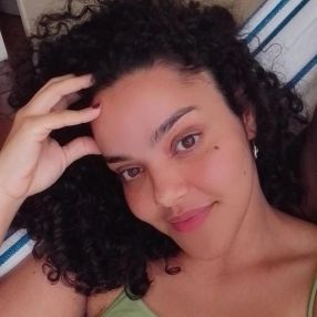 Amanda, Babá em Niterói