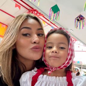 Livia, Família em Saquarema