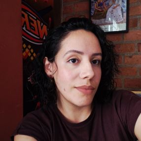 Ariane, Babá em Piracicaba