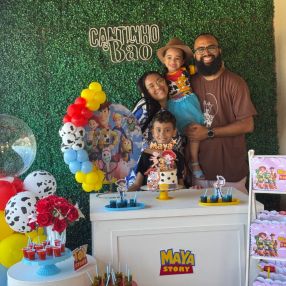 Thays, Family in São Gonçalo