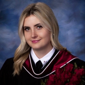 Annika, Babysitter in Calgary