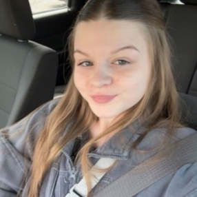 Sydney, Babysitter à Brantford