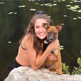 Serena, Babysitter in West Vancouver