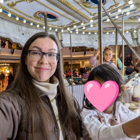 Elina, Babysitter à Montreal