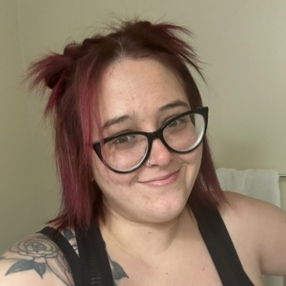 Ashley, Babysitter in London