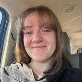 Thoryn, Babysitter in Edmonton