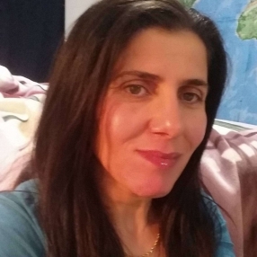 Souad, Babysitter à Kirkland