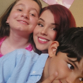 Felisia, Family in Mississauga