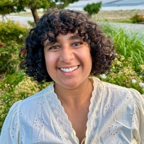 Anisa, Babysitter à Vancouver