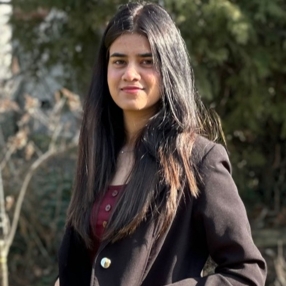 Manmeet, Babysitter à Toronto