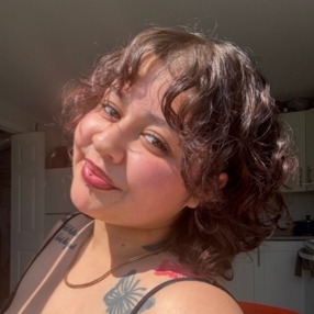 Tasjah, Babysitter in Saint John