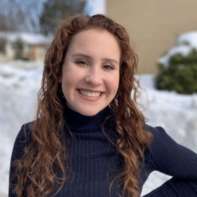 Madison, Babysitter in Dollard-Des Ormeaux