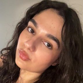 Rieda, Babysitter à Sherbrooke