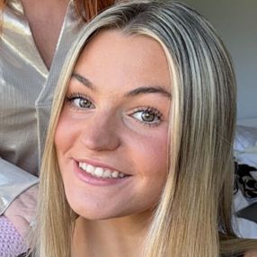Nicole, Babysitter in Vancouver