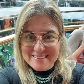 Ulla, Babysitter in Dollard-Des Ormeaux