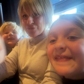 Lindsay, Family in Calgary