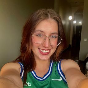Chloe, Babysitter in Aurora
