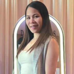 Laiza, Babysitter in Red Deer