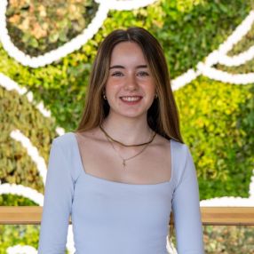Sophia Lauren, Babysitter à Ottawa
